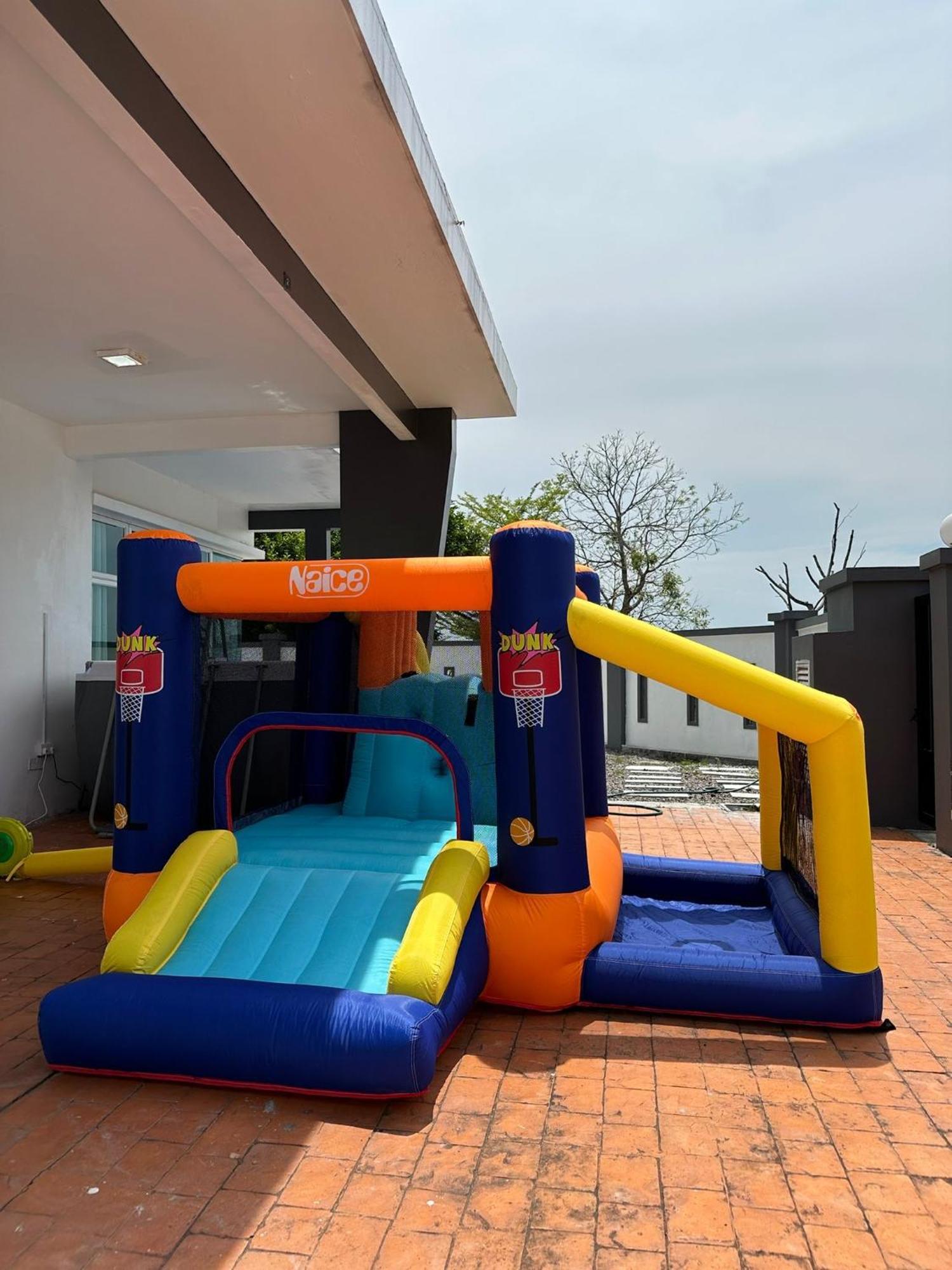 Lux Villa 6Rm 12 To 22 Pax Wifi Netflix Bbq Steamboat Games Beach Water Park Desaru Exterior photo
